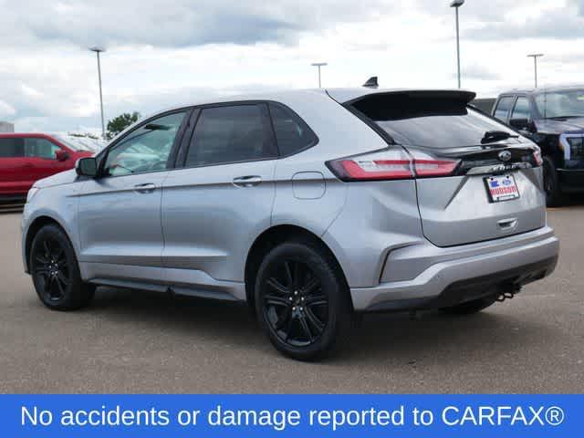 Photo of 2024 Iconic Silver Metallic Ford Edge