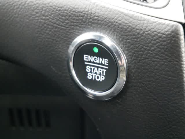 Photo of 2024 Iconic Silver Metallic Ford Edge