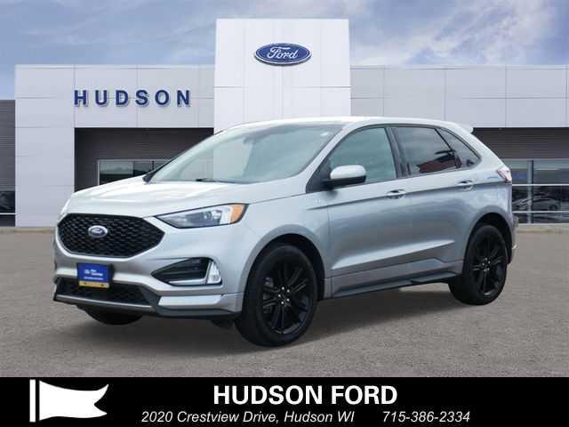 Photo of 2024 Iconic Silver Metallic Ford Edge