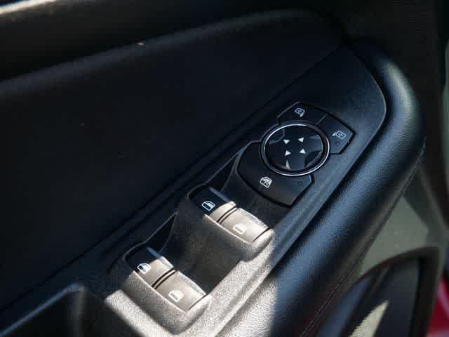 Photo of 2022 Rapid Red Metallic Tinted Clearcoat Ford Edge