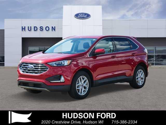 Photo of 2022 Rapid Red Metallic Tinted Clearcoat Ford Edge
