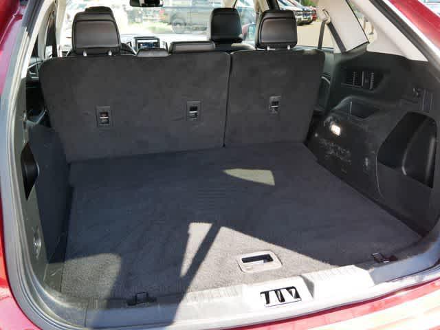 Photo of 2022 Rapid Red Metallic Tinted Clearcoat Ford Edge
