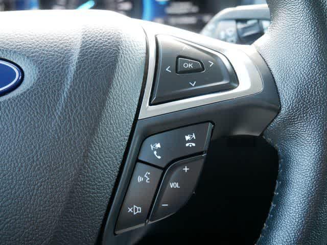 Photo of 2022 Atlas Blue Metallic Ford Edge