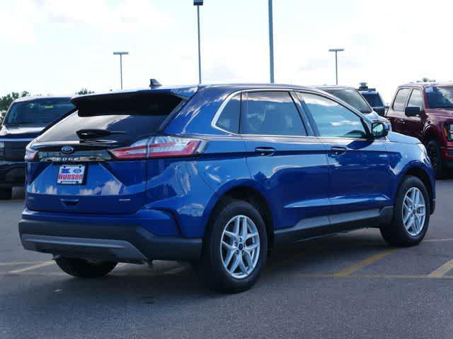 Photo of 2022 Atlas Blue Metallic Ford Edge