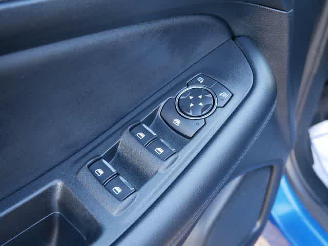 Photo of 2022 Atlas Blue Metallic Ford Edge