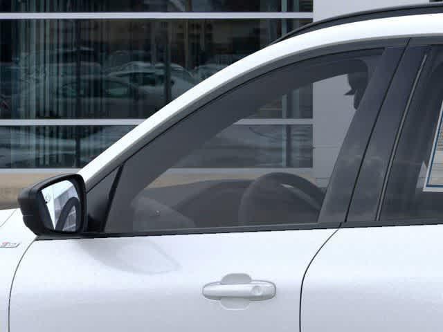 Photo of 2025 Star White Metallic Tri-Coat Ford Escape
