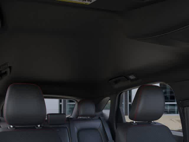 Photo of 2025 Star White Metallic Tri-Coat Ford Escape