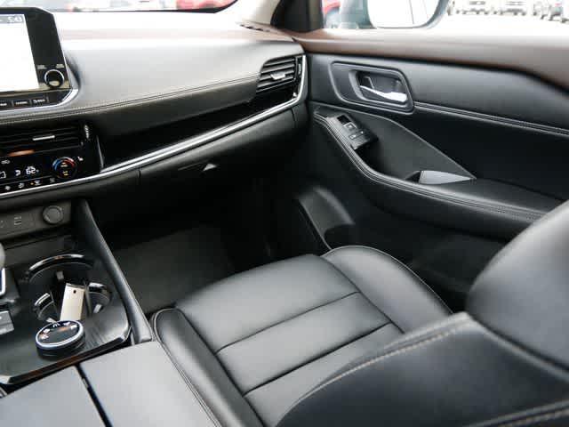 Photo of 2023 Gun Metallic Nissan Rogue