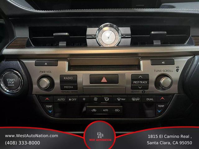 Photo of 2018 Eminent White Pearl Lexus ES 350