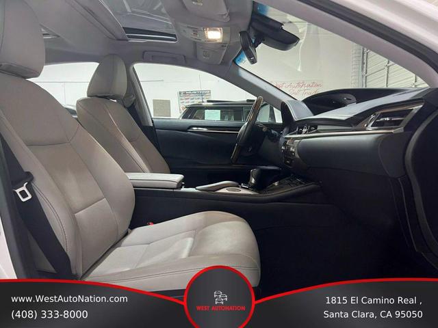 Photo of 2018 Eminent White Pearl Lexus ES 350