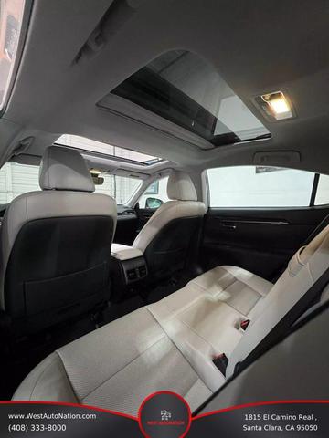 Photo of 2018 Eminent White Pearl Lexus ES 350