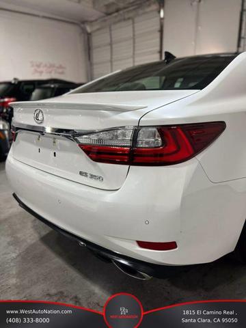 Photo of 2018 Eminent White Pearl Lexus ES 350