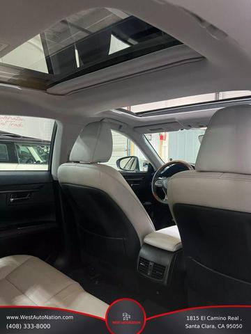 Photo of 2018 Eminent White Pearl Lexus ES 350