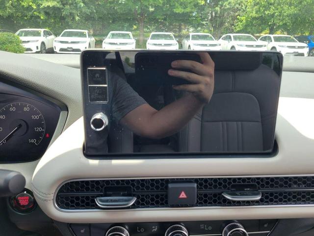 Photo of 2026 Solar Silver Metallic Honda HR-V