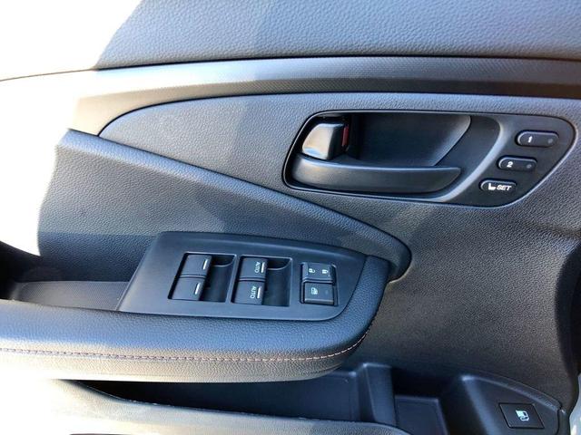 Photo of 2026 Sonic Gray Pearl Honda Ridgeline