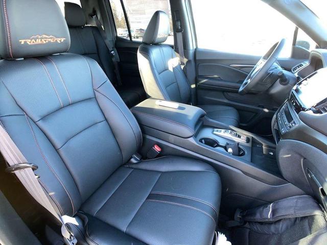 Photo of 2026 Sonic Gray Pearl Honda Ridgeline
