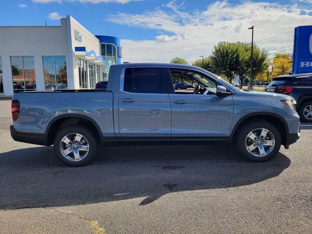 Photo of 2026 Sonic Gray Pearl Honda Ridgeline