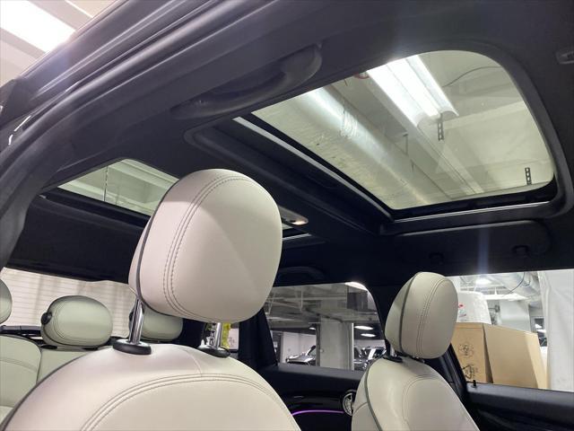 Photo of 2023 Midnight Black II MINI Hardtop