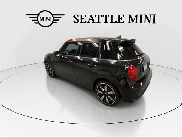 Photo of 2023 Midnight Black II MINI Hardtop