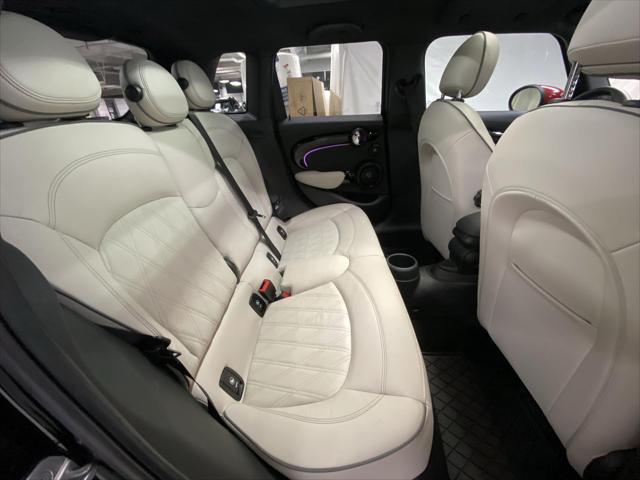 Photo of 2023 Midnight Black II MINI Hardtop