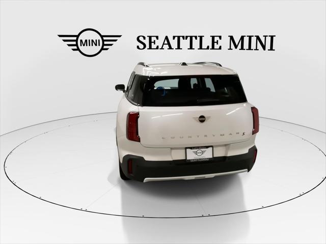 Photo of 2025 Nanuq White Metallic MINI Countryman