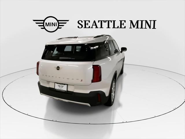 Photo of 2025 Nanuq White Metallic MINI Countryman