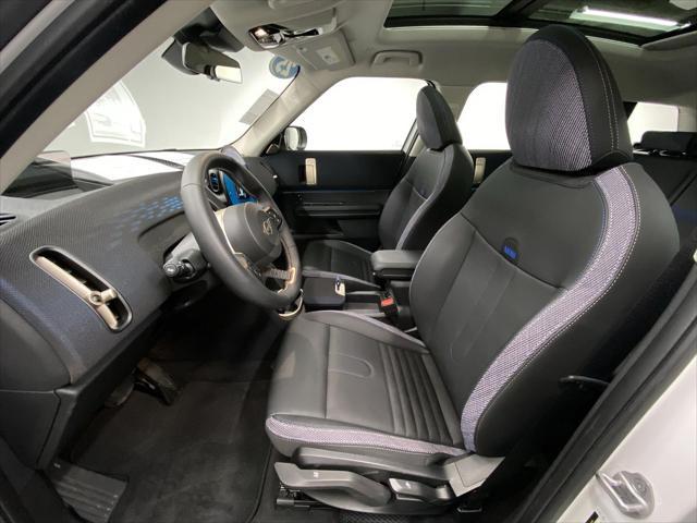 Photo of 2025 Nanuq White Metallic MINI Countryman