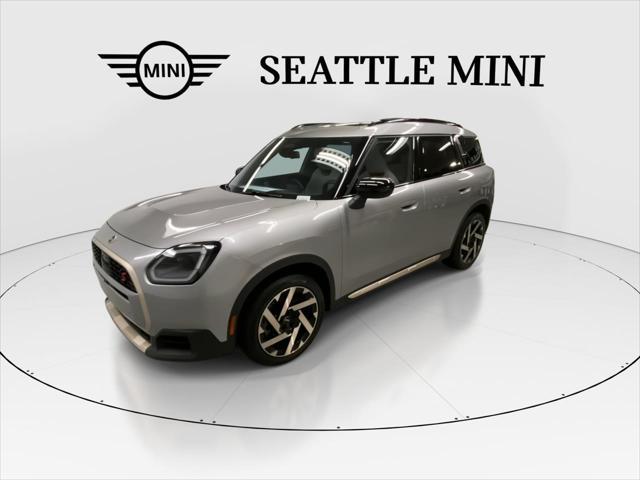Photo of 2025 Melting Silver III Metallic MINI Countryman