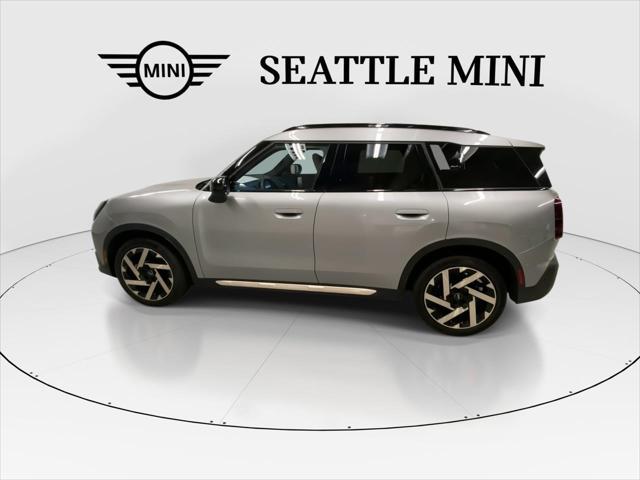 Photo of 2025 Melting Silver III Metallic MINI Countryman