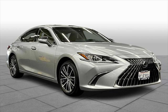Photo of 2022 Iridium Lexus ES 350
