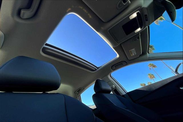 Photo of 2024 Solar Silver Metallic Honda Accord Hybrid