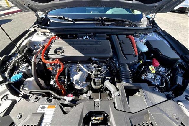 Photo of 2024 Solar Silver Metallic Honda Accord Hybrid