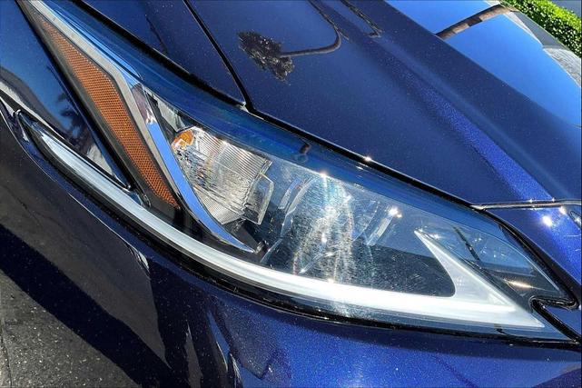 Photo of 2023 Nightfall Mica Lexus ES 300h