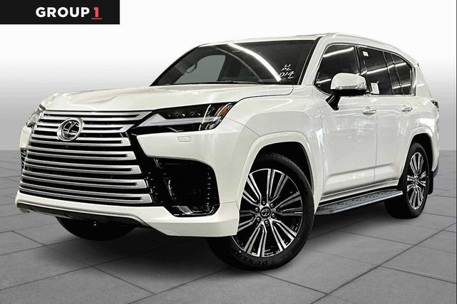 Photo of 2025 Eminent White Pearl Lexus LX 600
