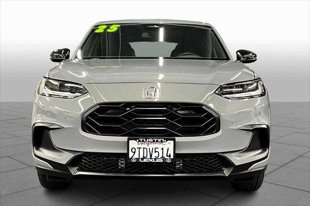 Photo of 2025 Urban Gray Pearl Honda HR-V