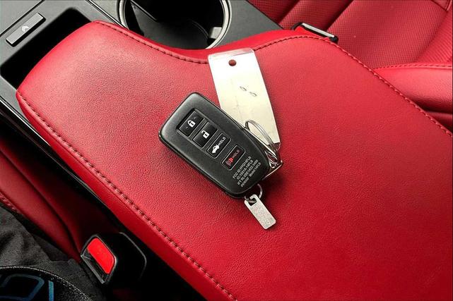 Photo of 2022 Iridium Lexus IS 350