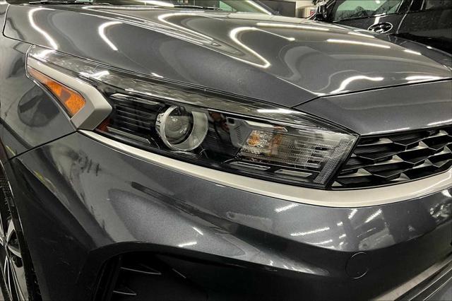 Photo of 2022 Gravity Gray Kia Forte
