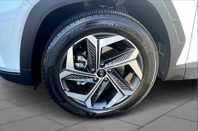Photo of 2022 Quartz White Hyundai TUCSON