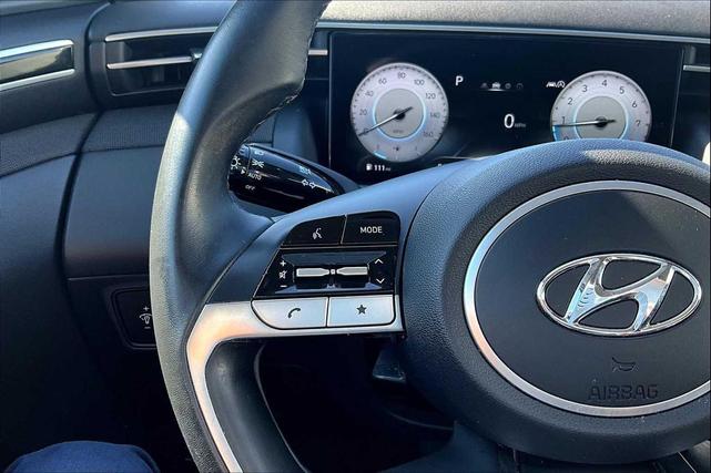 Photo of 2022 Quartz White Hyundai TUCSON