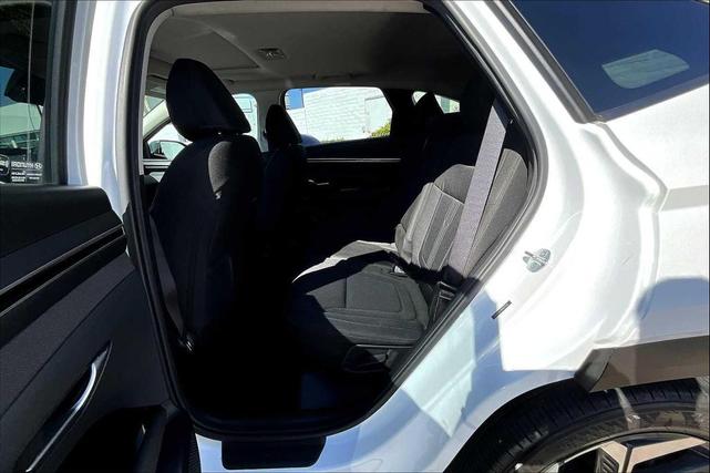 Photo of 2022 Quartz White Hyundai TUCSON