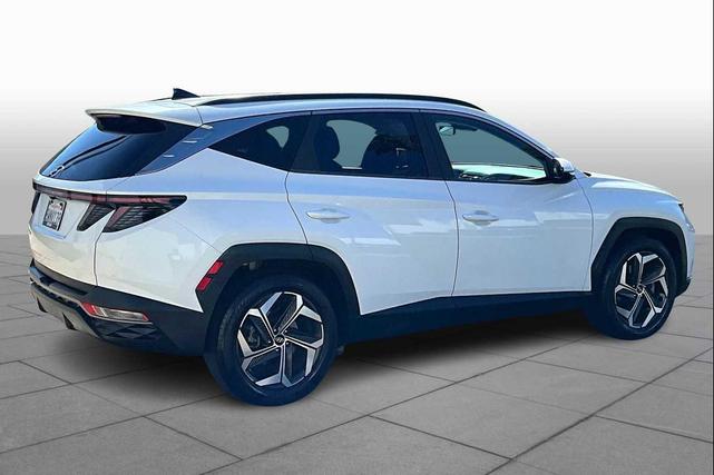 Photo of 2022 Quartz White Hyundai TUCSON