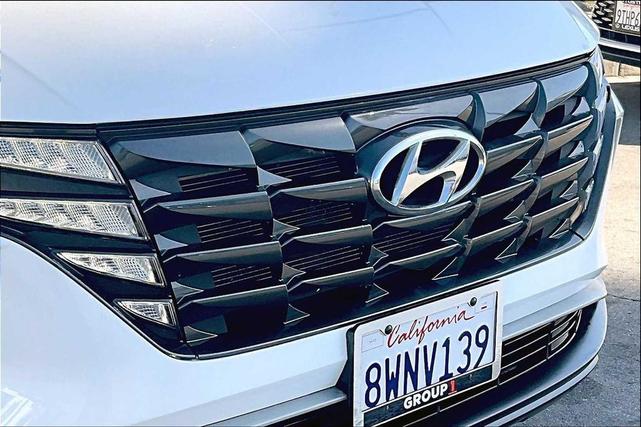 Photo of 2022 Quartz White Hyundai TUCSON