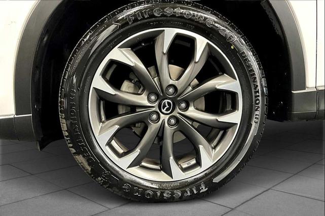 Photo of 2016 Crystal White Pearl Mica Mazda CX-5