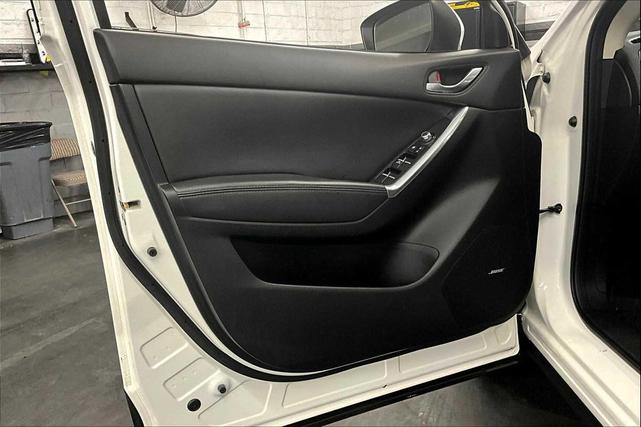 Photo of 2016 Crystal White Pearl Mica Mazda CX-5
