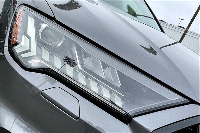 Photo of 2021 Samurai Gray Metallic Audi Q7