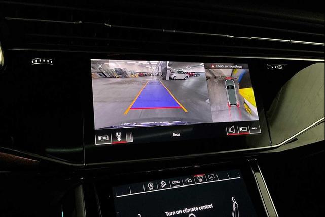 Photo of 2021 Samurai Gray Metallic Audi Q7