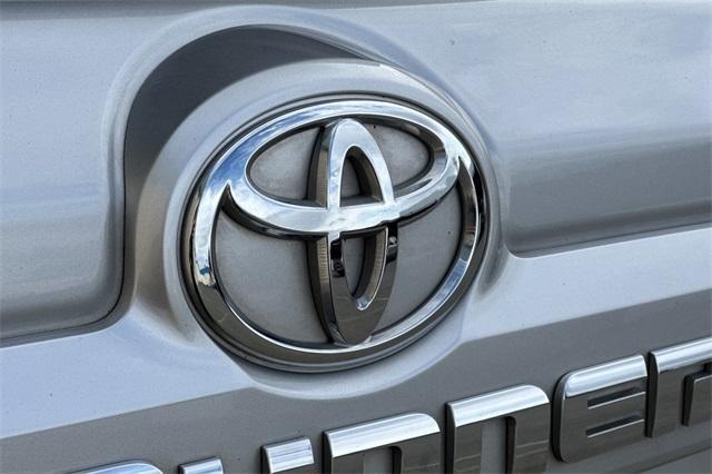 Photo of 2024 Classic Silver Metallic Toyota 4Runner