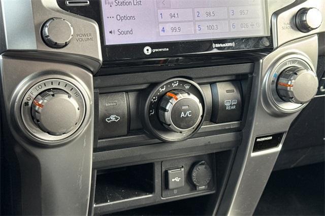 Photo of 2024 Classic Silver Metallic Toyota 4Runner