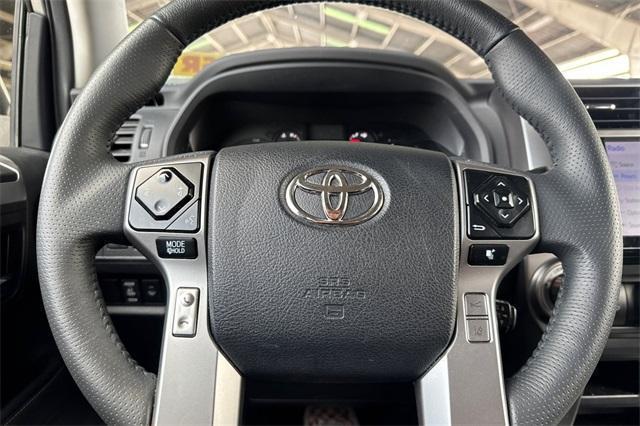 Photo of 2024 Classic Silver Metallic Toyota 4Runner