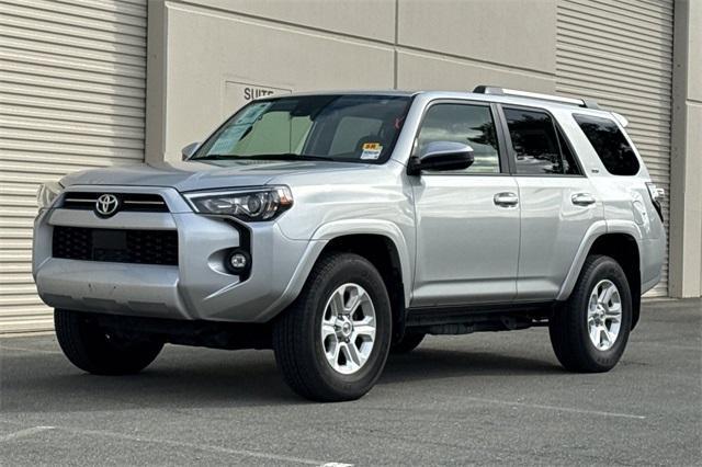 Photo of 2024 Classic Silver Metallic Toyota 4Runner